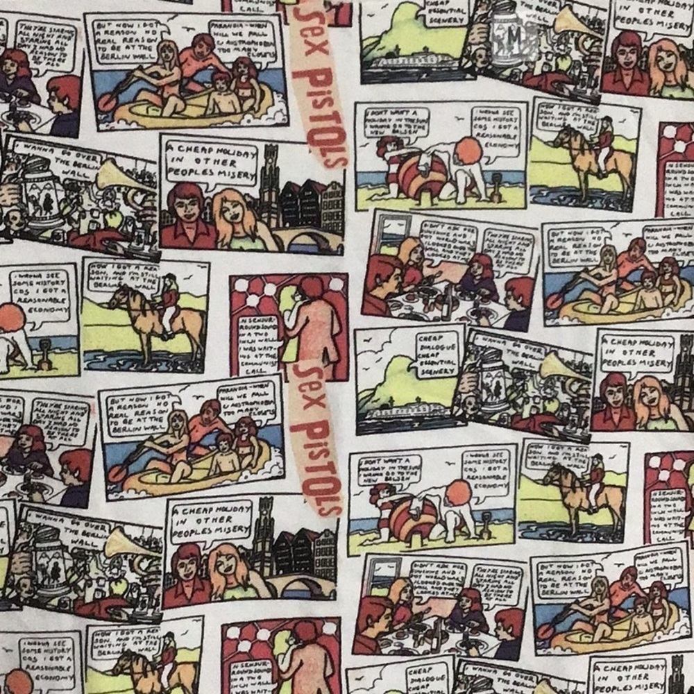 NWT Sex Pistols 2016 Uniqlo Comic Tee Shirt Size Medium White with Multi HTF - Picture 5 of 8